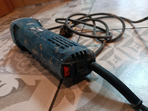 Bosch 9-125s (900w) kerge reguleeritav nurklihvija (2 foto / 2)