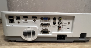 NEC projector (4 foto / 4)