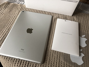 iPad 9 + Apple pencil (1st gen) (2 foto / 6)