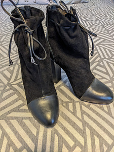 Женские сапоги (4 фото из 5)