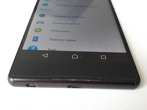 Sony Xperia Z3+ (8 foto / 10)