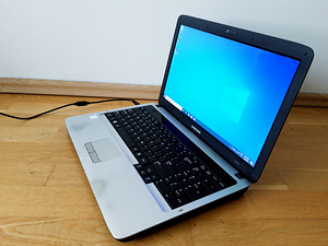 Samsung RV510 Celeron/4GB/SSD120GB (3 foto / 10)