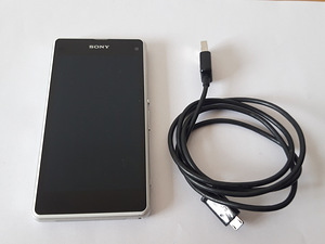 Sony Xperia Z1 Compact (2 foto / 9)