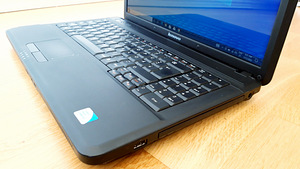 Lenovo G550 (6 foto / 10)