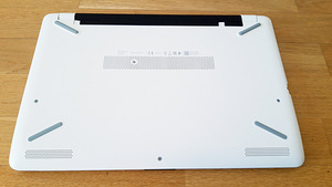HP 15 AMD/15.6"/4GB/SSD128GB/6H (9 foto / 10)