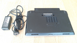Dell Latitude E6320 i5-gen2/8GB/500GB (9 foto / 9)
