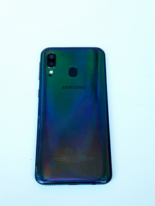 Samsung Galaxy A40 64GB (3 фото из 10)