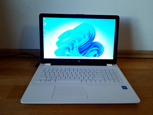 HP Laptop 15 Celeron/15.6"/4GB/SSD120GB/W11 (1 фото из 8)