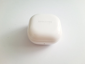 Samsung Galaxy Buds Live (5 foto / 5)