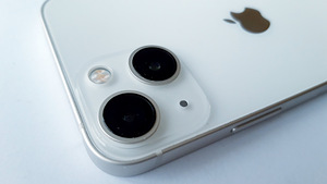 Apple iPhone 13 Mini 128GB Starlight (refurbished) (8 foto / 9)
