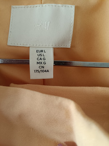 Naiste pükskostüüm (2 foto / 3)