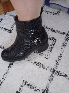 Kingad nahast Russell & Bromley, suurus 39 (5 foto / 6)