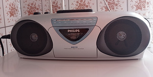 Кассетный магнитофон, радиоприемник Philips AQ-5150,