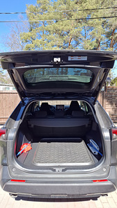 Toyota Rav4 (7 foto / 10)
