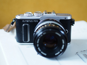 Olympus PEN E-PL8 komplekt koos objektiividega. (5 foto / 8)