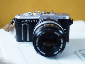 Olympus PEN E-PL8 hübriidkaamera koos objektiividega. (5 foto / 8)