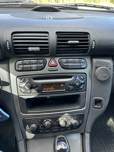 Mercedes Benz C270 (8 foto / 8)