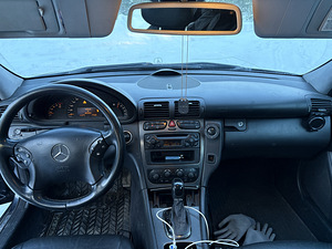 Mercedes-Benz C270cdi (7 фото из 9)