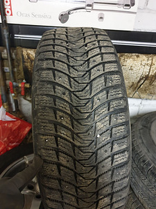 Talve naastrehvid Michelin 215/65/16 + valuveljed (3 foto / 4)