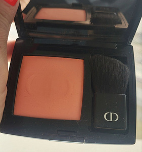 DIOR Rouge Blush Põsepuna nr 136 Delicate Matte (4 foto / 5)