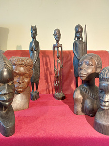 Müüa 7 tk -kogu!!! Aafrika kujusid . 90€ Tallinn. (4 foto / 5)