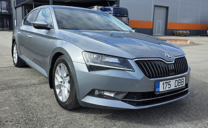 Skoda Superb Ambition 1.6 88kW автомат 2016 (4 фото из 15)