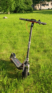 SEGWAY ninebot E3 PRO электросамокат (1 фото из 6)