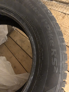 Hankook 185/65R15 (1 foto / 2)