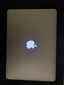 Apple MacBook Air (13-inch, Early 2015) (2 foto / 4)