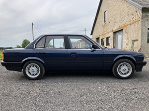 ПРОДАЕТСЯ BMW 324td (15 фото из 15)