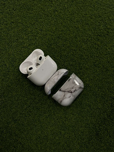 Airpods 3 (2 фото из 5)