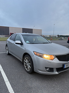Honda accord (7 foto / 10)