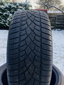 Dunlop шины 275/35/R21 (2 фото из 5)