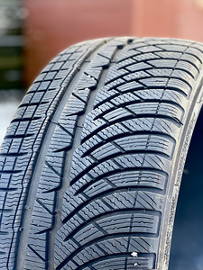 Шины Michelin R18 (1 фото из 4)