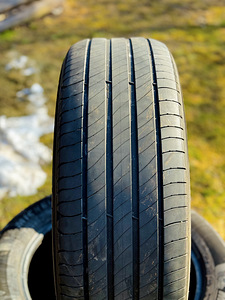 Продаются летние шины Michelin R17 215/55 (3 фото из 3)