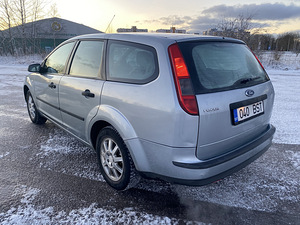Ford Focus 2005 a. 1.6 85kW (3 foto / 9)