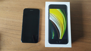 iPhone SE (1 foto / 1)