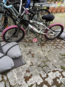 Tüdrukule BMX-jalgratas (4 foto / 4)