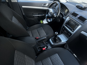 Skoda octavia 1.6 77kw 2012 (3 foto / 9)
