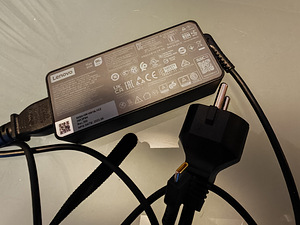 Lenovo laadija 65w usb c (1 foto / 2)