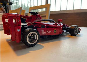 lego võidusõiduauto (mitte originaal)