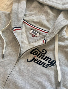 Tommy Jeans pusa, suurus S (3 foto / 8)
