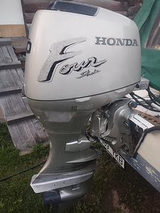 Honda paadimootor 35 hj (1 foto / 7)