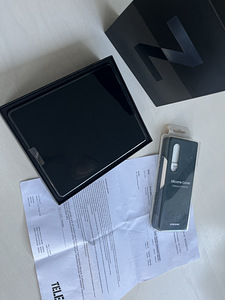Samsung Galaxy Fold 3 256GB nagu uus (1 foto / 5)