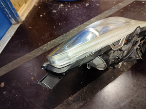 Subaru outback 2009-2014 esituled (2 foto / 5)