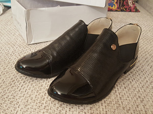Uued naiste kingad s38 (1 foto / 2)