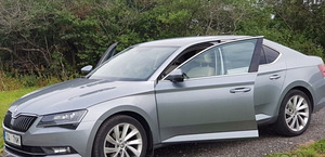 Skoda Superb bussines( ideaalne seisundis) (2 foto / 3)