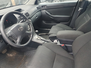 Toyota avensis atm 2.0 benz (3 foto / 3)
