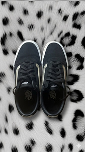 Vans Ward (2 фото из 3)