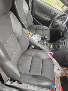 M/V Volvo S60 2.4D Manuaal (2 foto / 5)